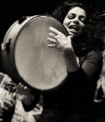 Michela Musolino playing the tambor